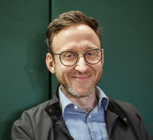 Author Thomas Meyer: “I Think Most Couples Are Unhappy"